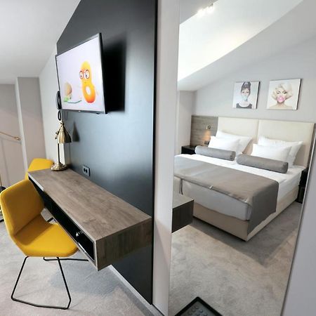 Hotel Milenij มาคาร์สกา ภายนอก รูปภาพ