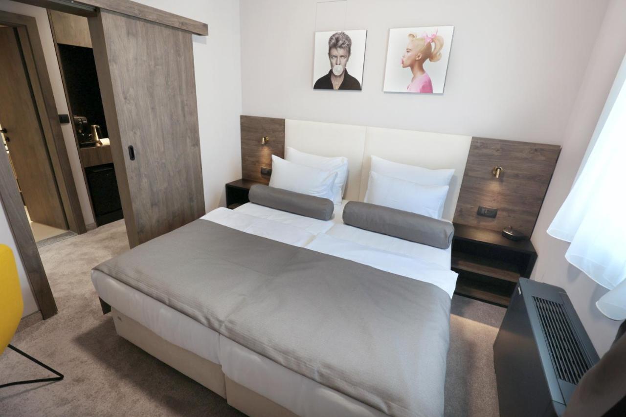 Hotel Milenij มาคาร์สกา ภายนอก รูปภาพ