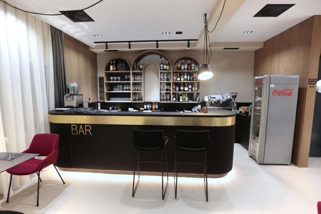 Hotel Milenij มาคาร์สกา ภายนอก รูปภาพ