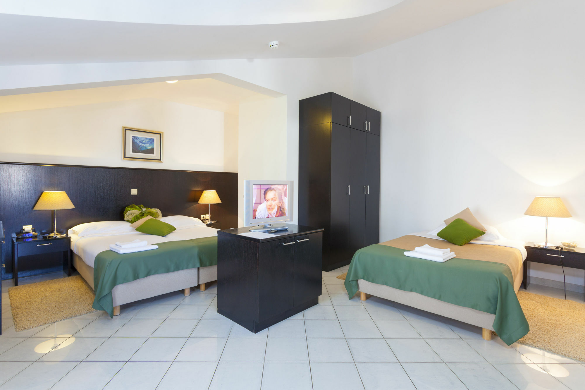 Hotel Milenij มาคาร์สกา ภายนอก รูปภาพ